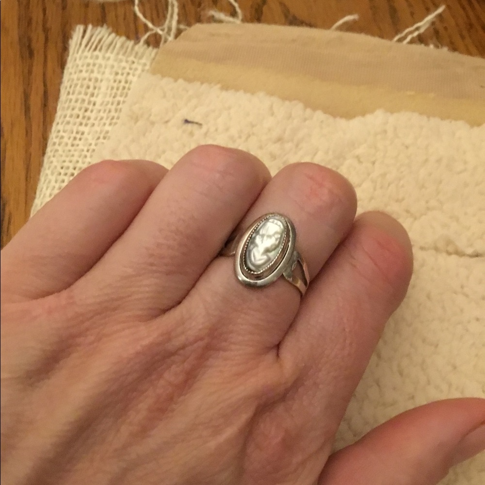Sterling silver cameo ring